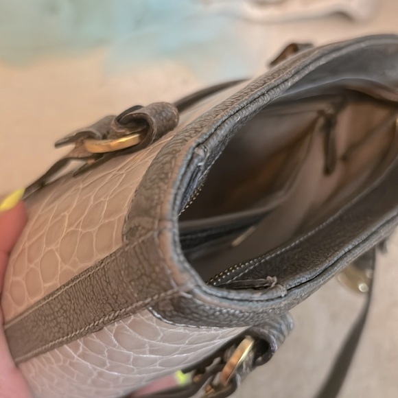 Brahmin Bucket Handbag Neutral Taupe - Picture 13 of 15